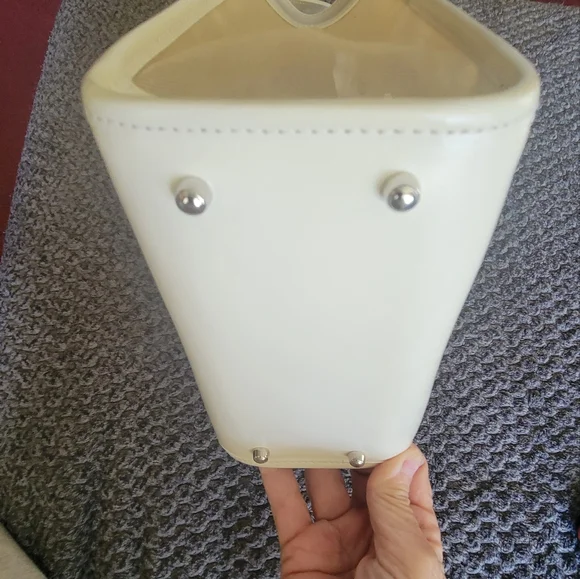 EUC Gucci Cream Tote Bag - Picture 4 of 14